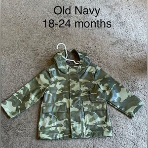 Old Navy Kids Green Camouflage Raincoat